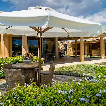 Willa Luxurious Villas In Porto Heli