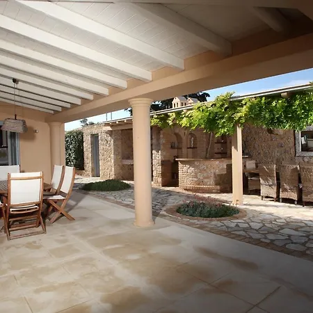 Luxurious Villas In Porto Heli *